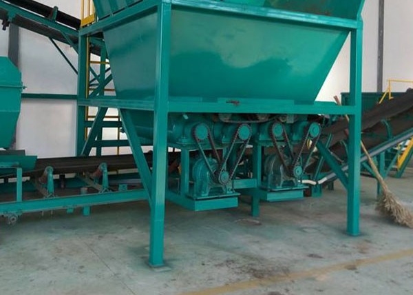 Línea de producción de fertilizantes orgánicos de estiércol de vaca Full Auto Línea de producción de fertilizantes orgánicos de 10 t/h