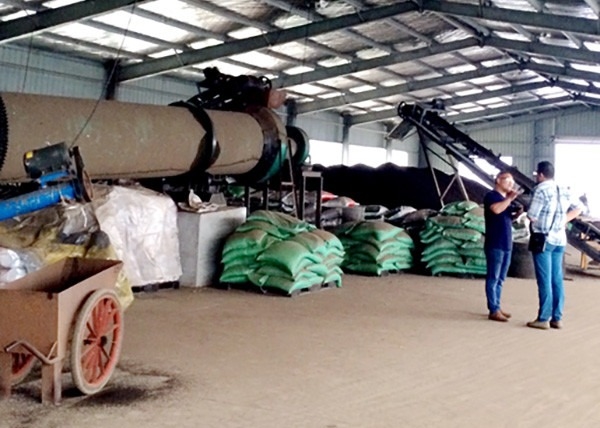 10TPH Línea de producción de fertilizantes orgánicos para almacenes Granulador de fertilizantes orgánicos
