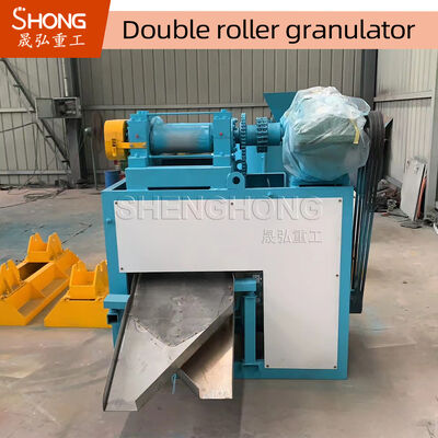Granulador de fertilizante compuesto en polvo químico seco NPK con extrusión de doble rodillo, potencia de 18,5 kW y capacidad de 1,5-2,5 toneladas/hora