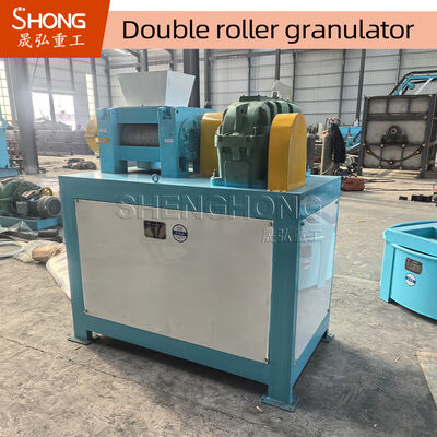 Granulador de fertilizantes químicos secos 2.5t/h Capacidad 18.5kw Granulador de extrusión de doble rodillo de potencia sin tecnología de secado